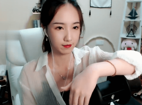 贝拉姐姐给你舔耳催眠 ASMR福利