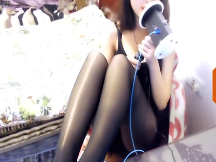 asmr 美腿黑丝舔耳娇喘剧情  Beautiful legs, black silk, ear, petting video
