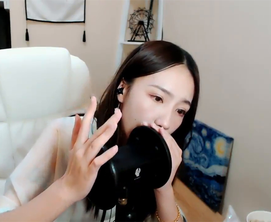 贝拉小姐姐日常舔耳按摩  ASMR福利