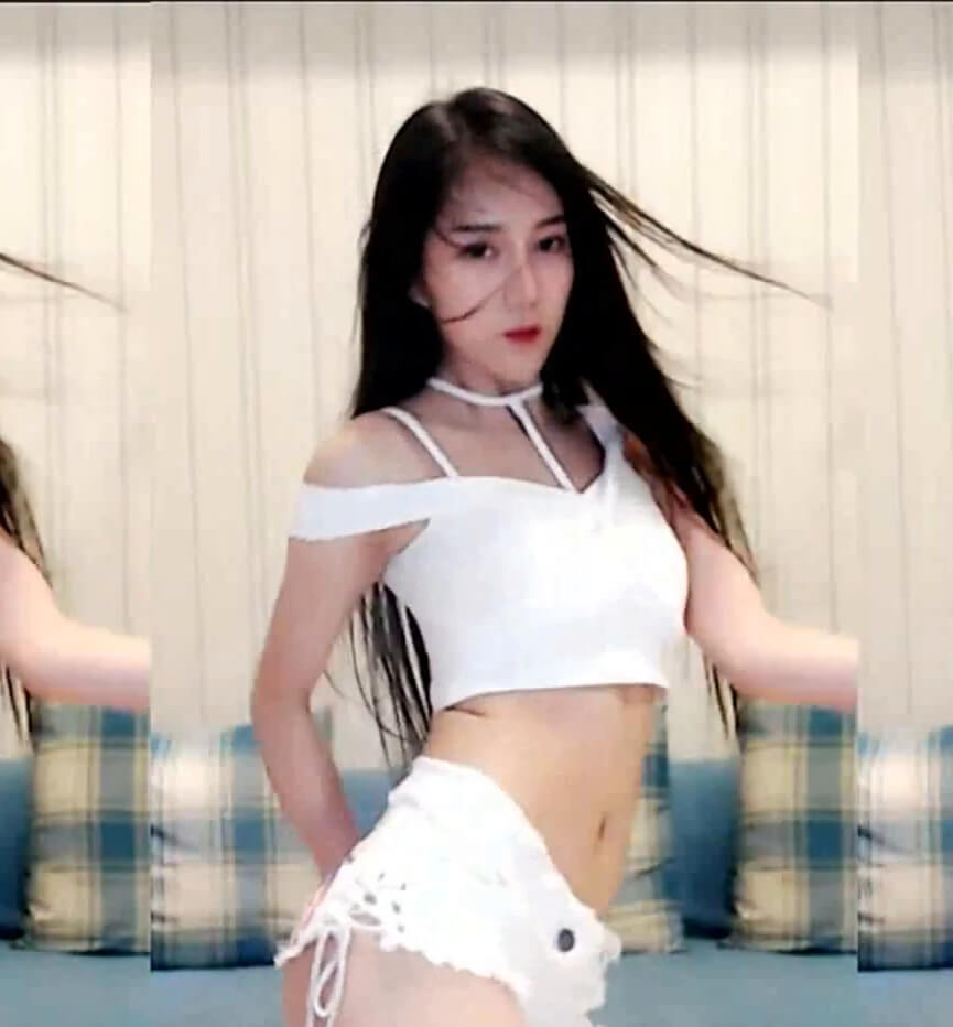 熊猫直 Mua车车酱   火辣热舞  姿势诱人@zhainantube.vip