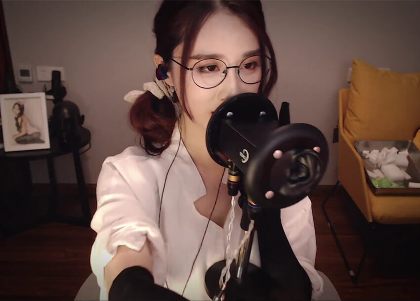 轩子巨2兔 ASMR 掏耳朵、 助眠、减压、大脑按摩