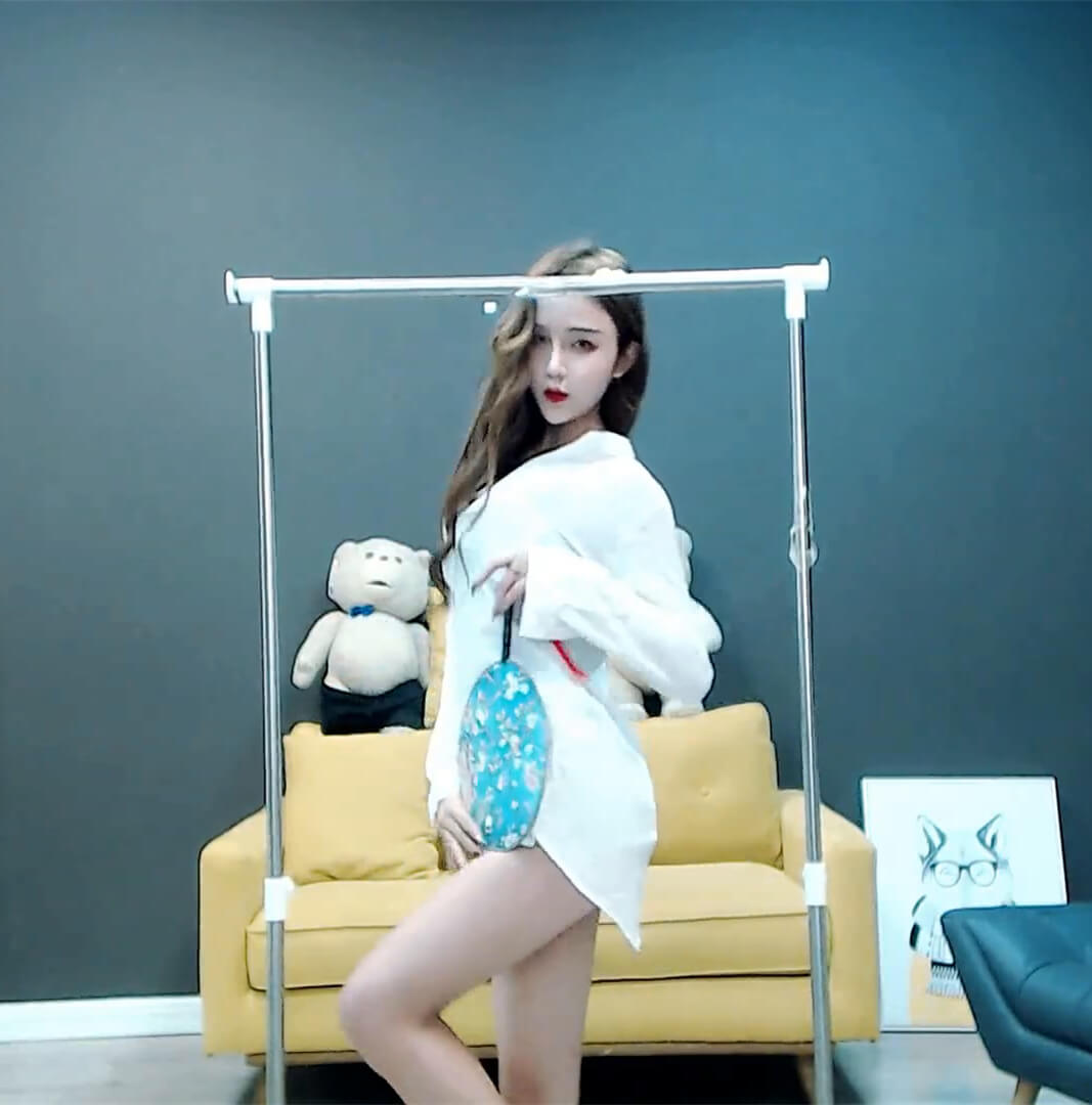 熊猫 朴惠恩  性感漏屁屁超短裤@zhainantube