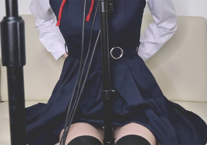 利香ASMR 【中文字幕】萝莉妹妹舔耳朵按摩♡