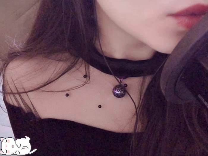 小姐姐性感的嘴唇 助眠哄睡舒适体验 多肉猫ASMR