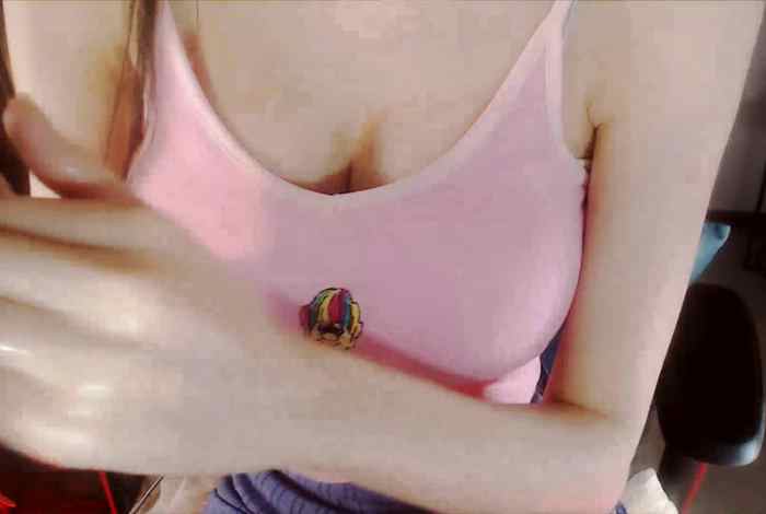 虎牙柳婉音魔法书ASMR vr芦荟胶