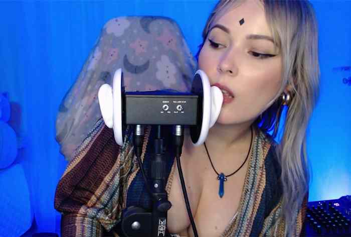 BabyGirll ASMR助眠轻吻