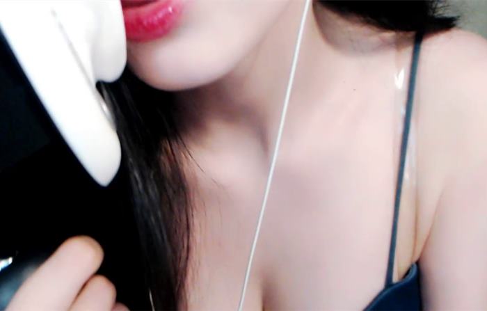 7月更新《小舌头》婉儿别闹