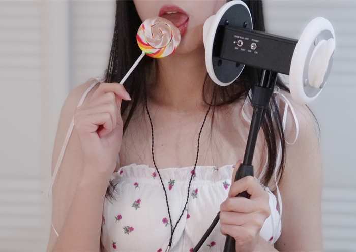 [耳音映画ASMR]🍭🍭居家睡衣舔棒棒糖