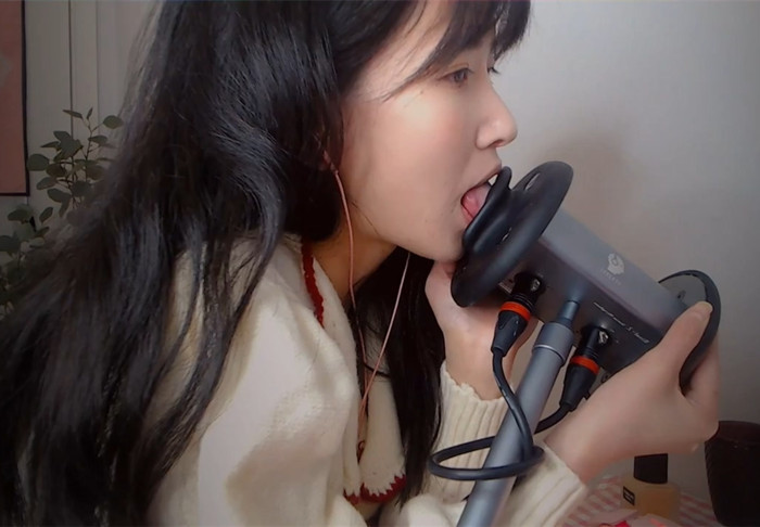 侧颜舌头视角的舔耳 含耳 恶龙咆哮 芝麻对辣ASMR