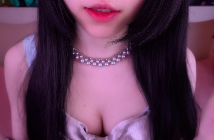 哥哥喜欢水润的红唇和细嫩的蜜大腿咩~ 小羊喵ASMR助眠