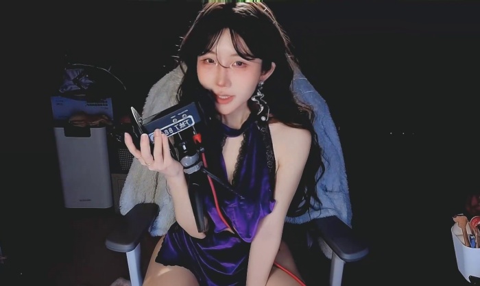 跨年元旦视频② 娇妻的按摩 Aki秋水