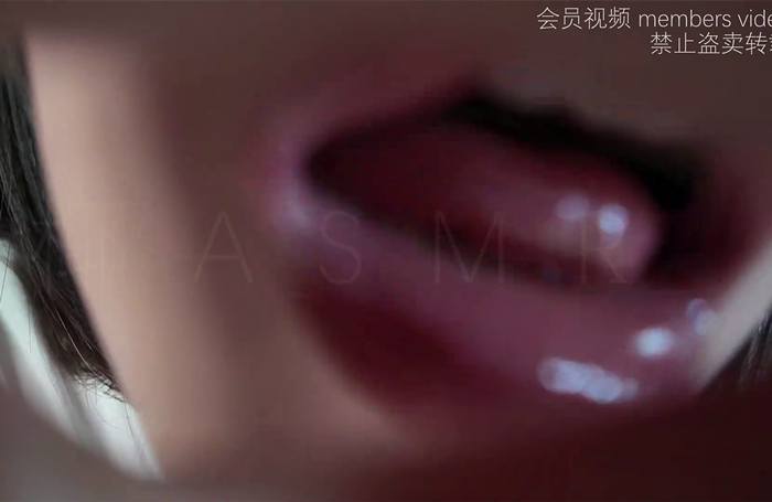 视觉触发舔耳舔屏 其实是椰子啦 ASMR