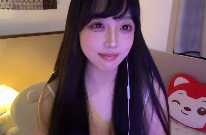 被邻居姐姐发现拿她的照片干坏事 小鸟大王ASMR